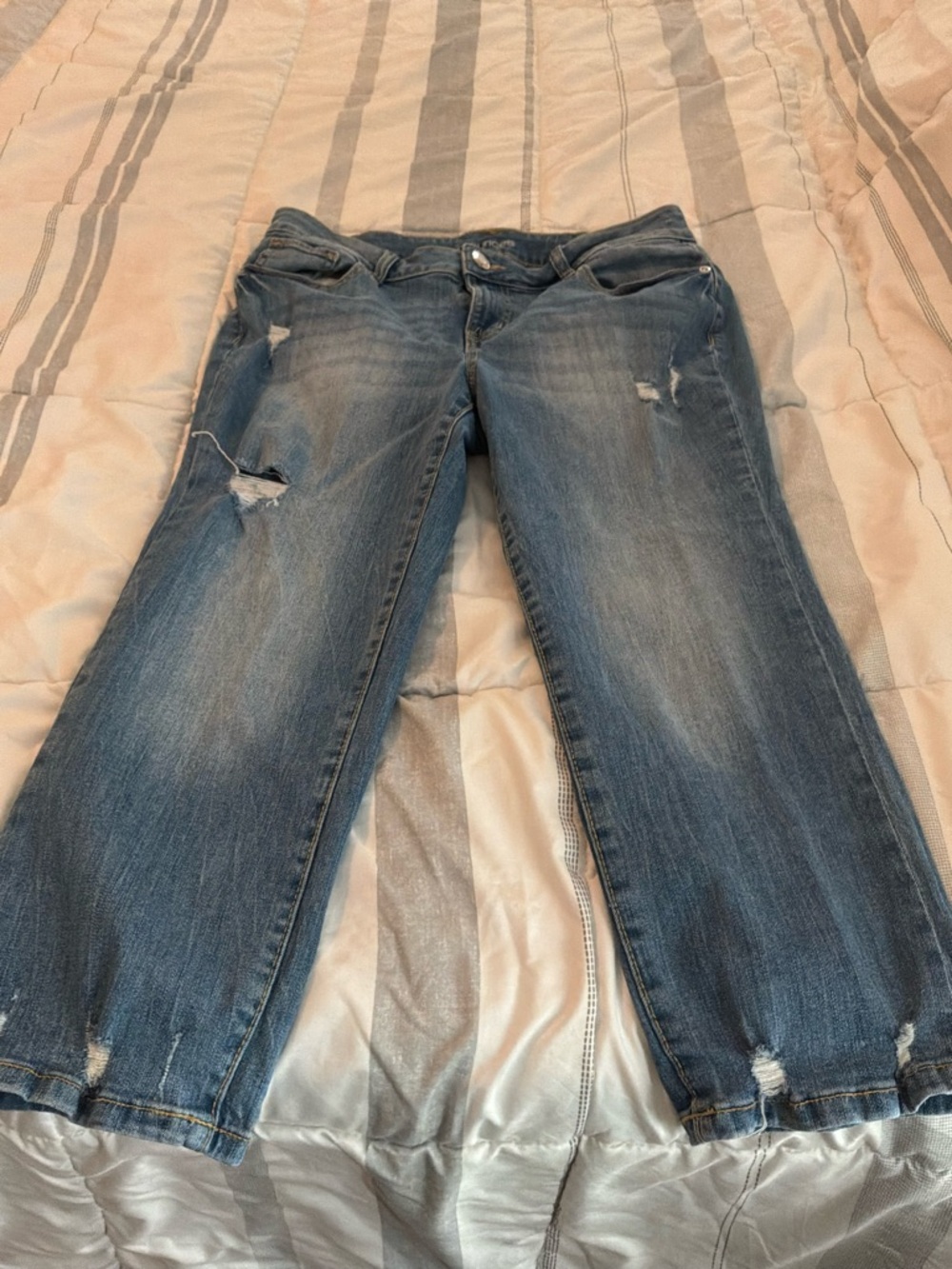 Blue Distressed Women’s Capris